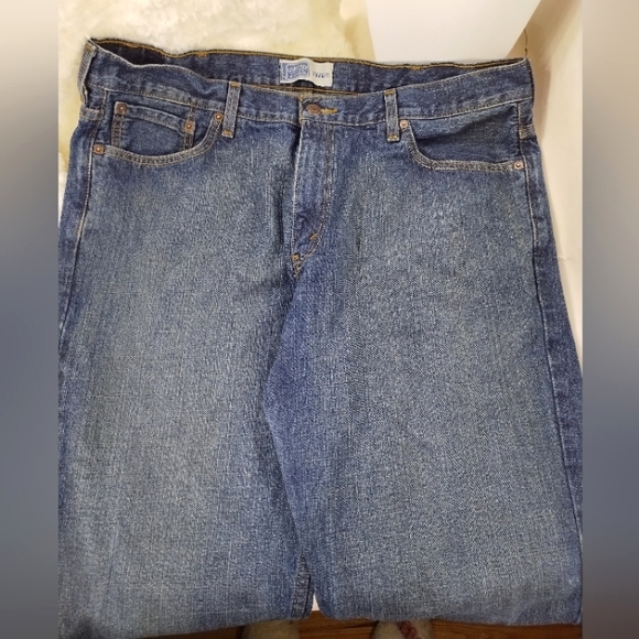 Signature by Levi Strauss & Co. Gold Label Men's Regular Fit Jeans 38W x 30L - Picture 2 of 5